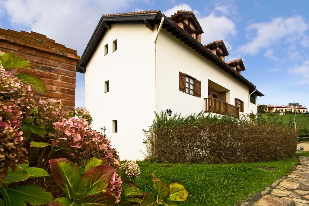 Vivienda Casa Luisa Apartment Comillas Exterior foto